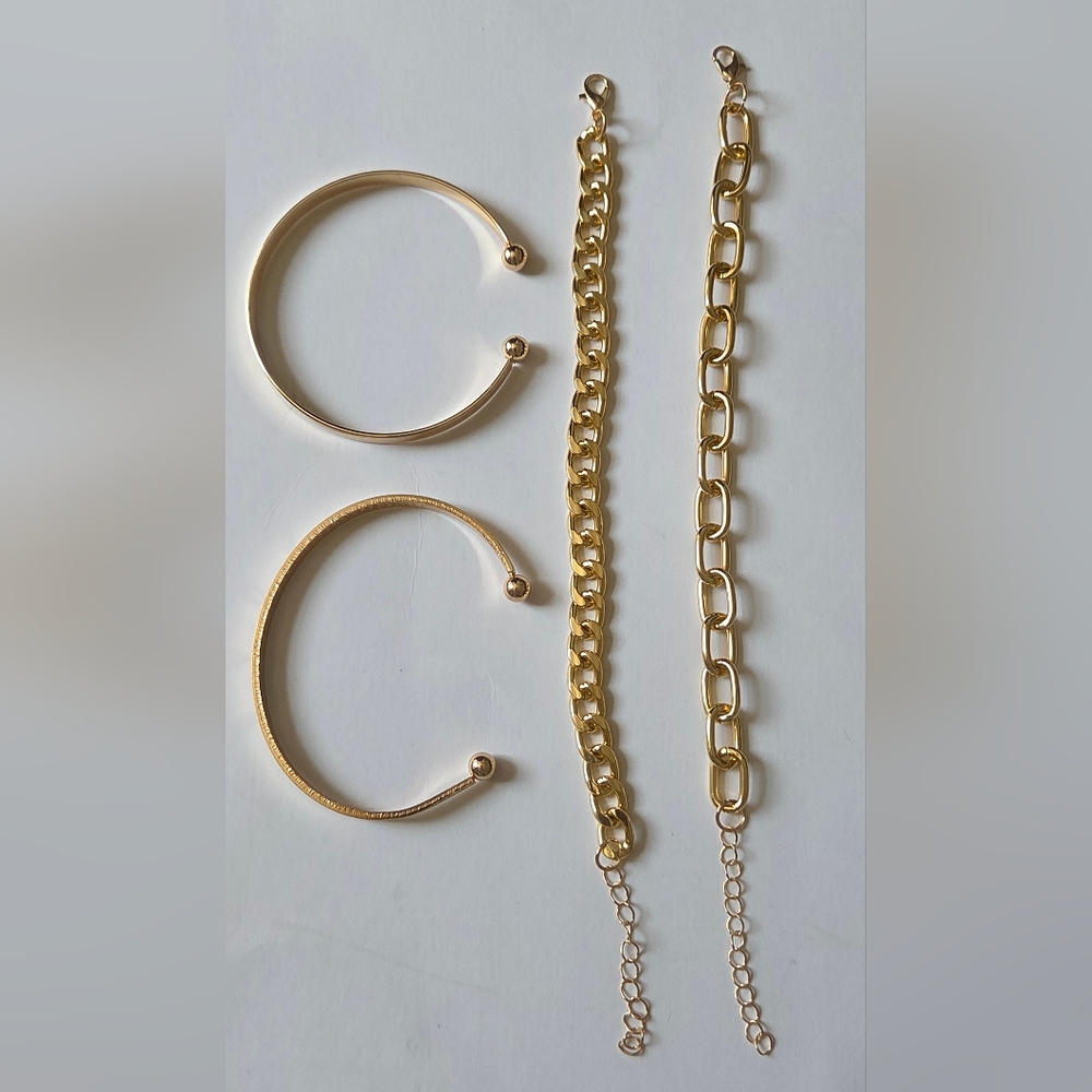 Fashion Jewerly Bracelet Set of 4 NIP